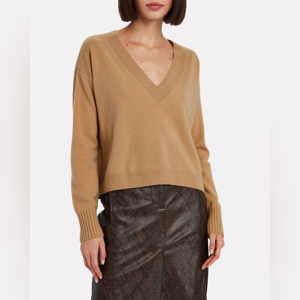 INTERMIX | Women’s Tan V-Neck Cropped Sweater Size Small